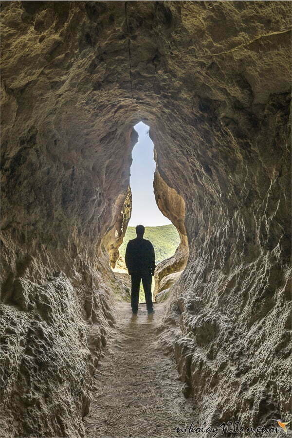 пещера утробата